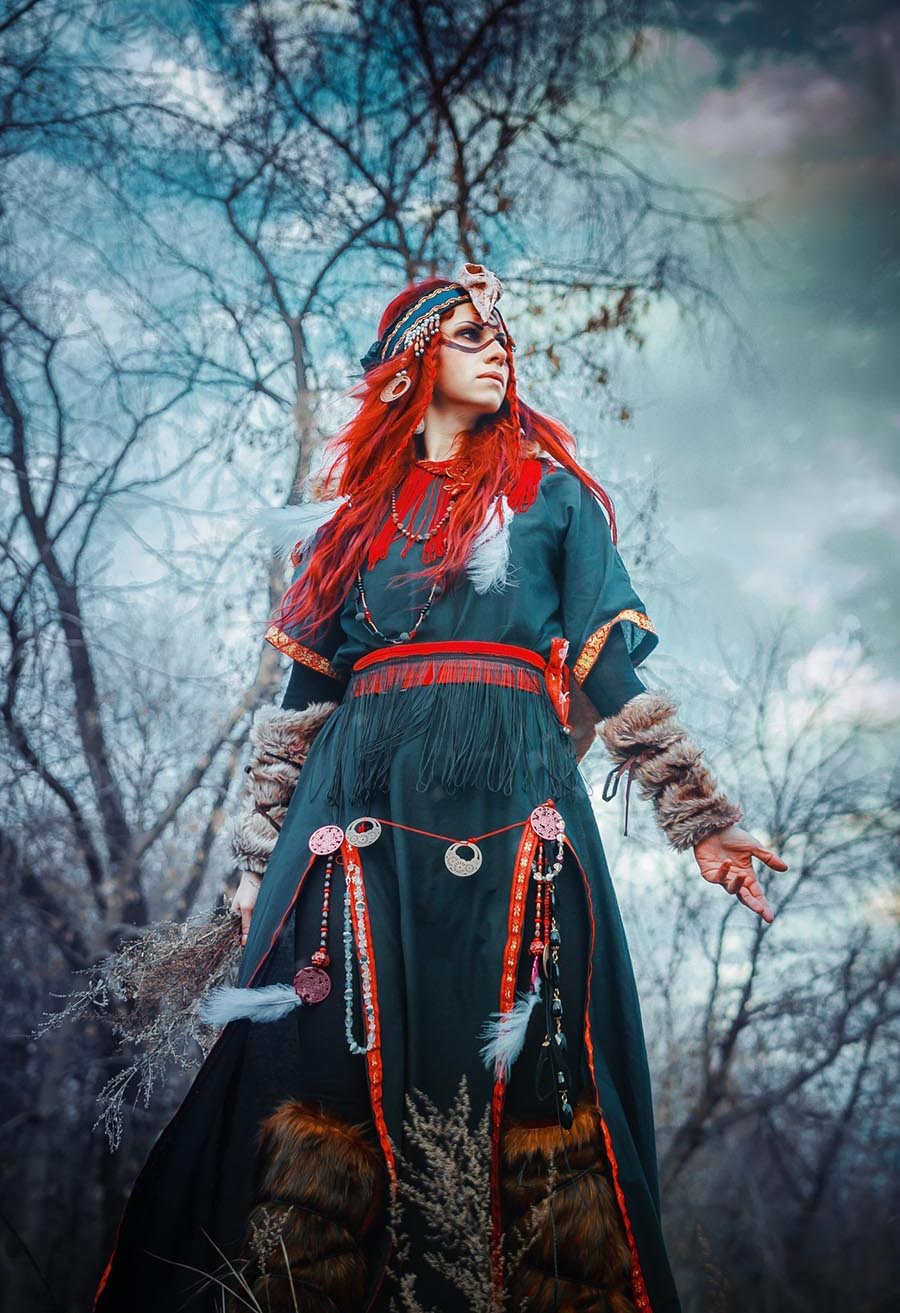 Take a pause and enjoy Girls in Slavic costumes — streaming from Guangyuan